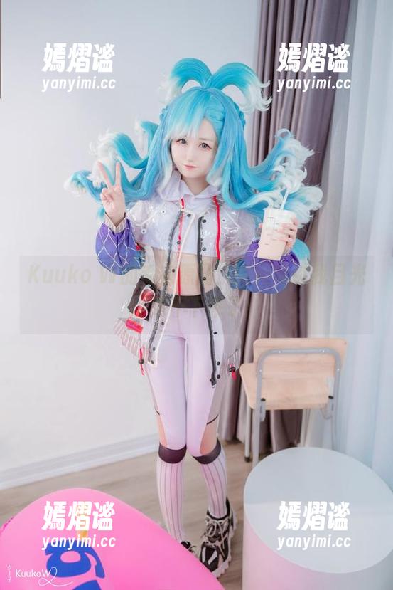 Kuuko W的毛衣原图，瞬间吸引我目光，停不下来了！
